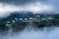 Vanani Luxury Glamping and Resorts Munnar, Kattappana