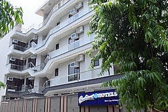 Radiant Blu Hotel Sector 70, Noida