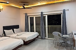 The BrownWood | Hill Views, Barkot