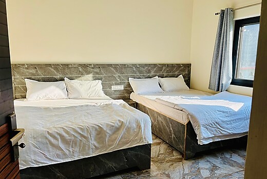 Juyal Palace homestay