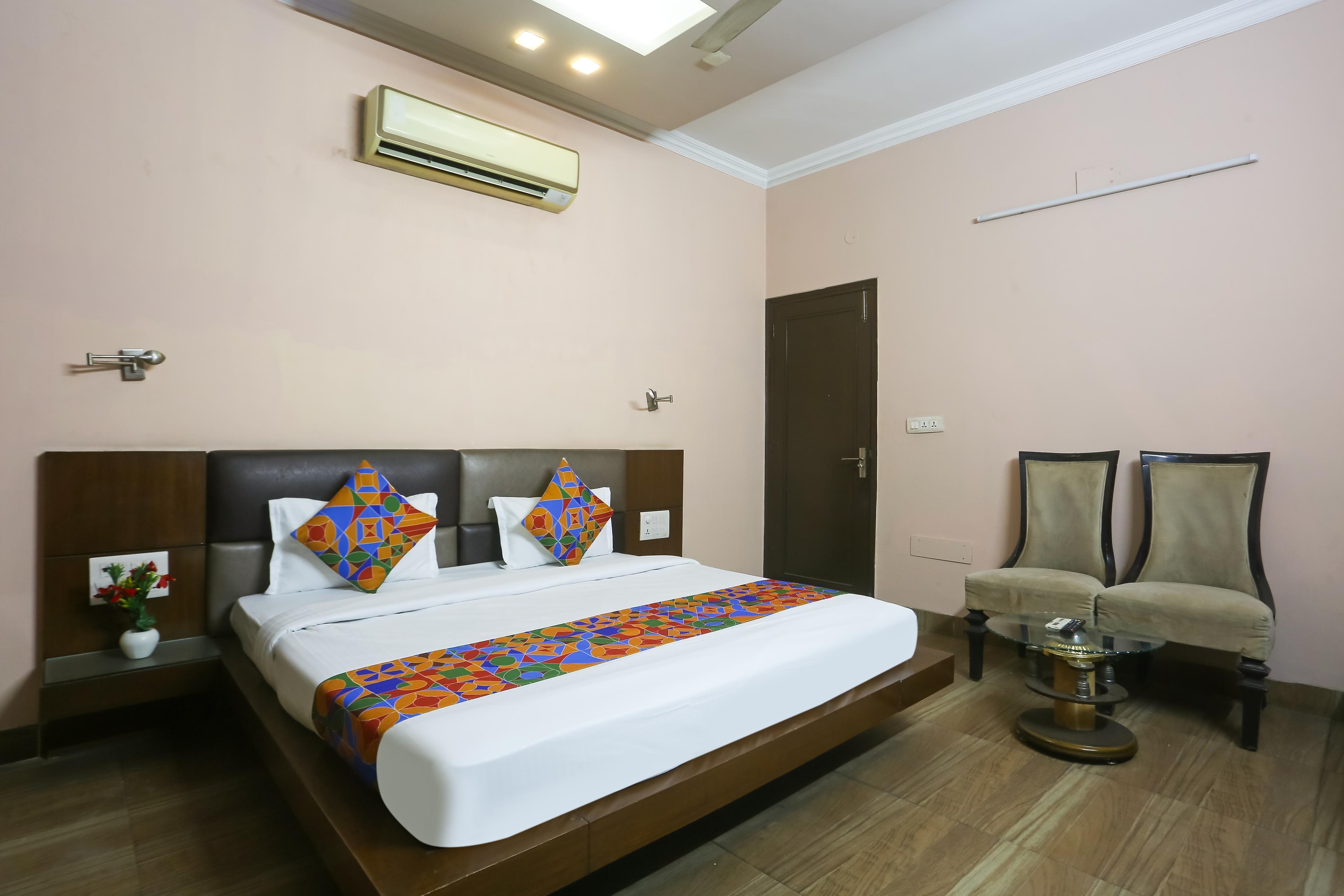 SWASTIK RESIDENCY Paschim Vihar  BY TWAMEV - Tap to explore photos