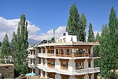 Paro Residency, Leh
