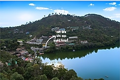 Alt Life | By the Lake- Naukuchiatal (Bhimtal), Naukuchiatal