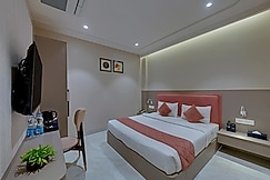 Hotel Homansh By Goldsum, Lucknow