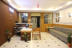 Mauli Hotel, Kolhapur