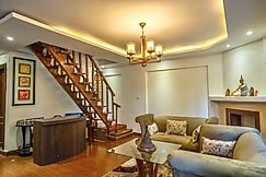 Nature's Stay 3BHK Villa by The Lake Hill, Nainital