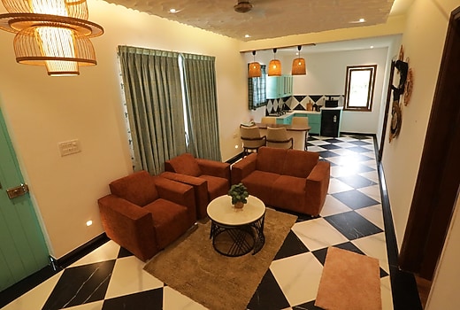Ohstayz Indigo | Jacuzzi Retreat in Bangalore