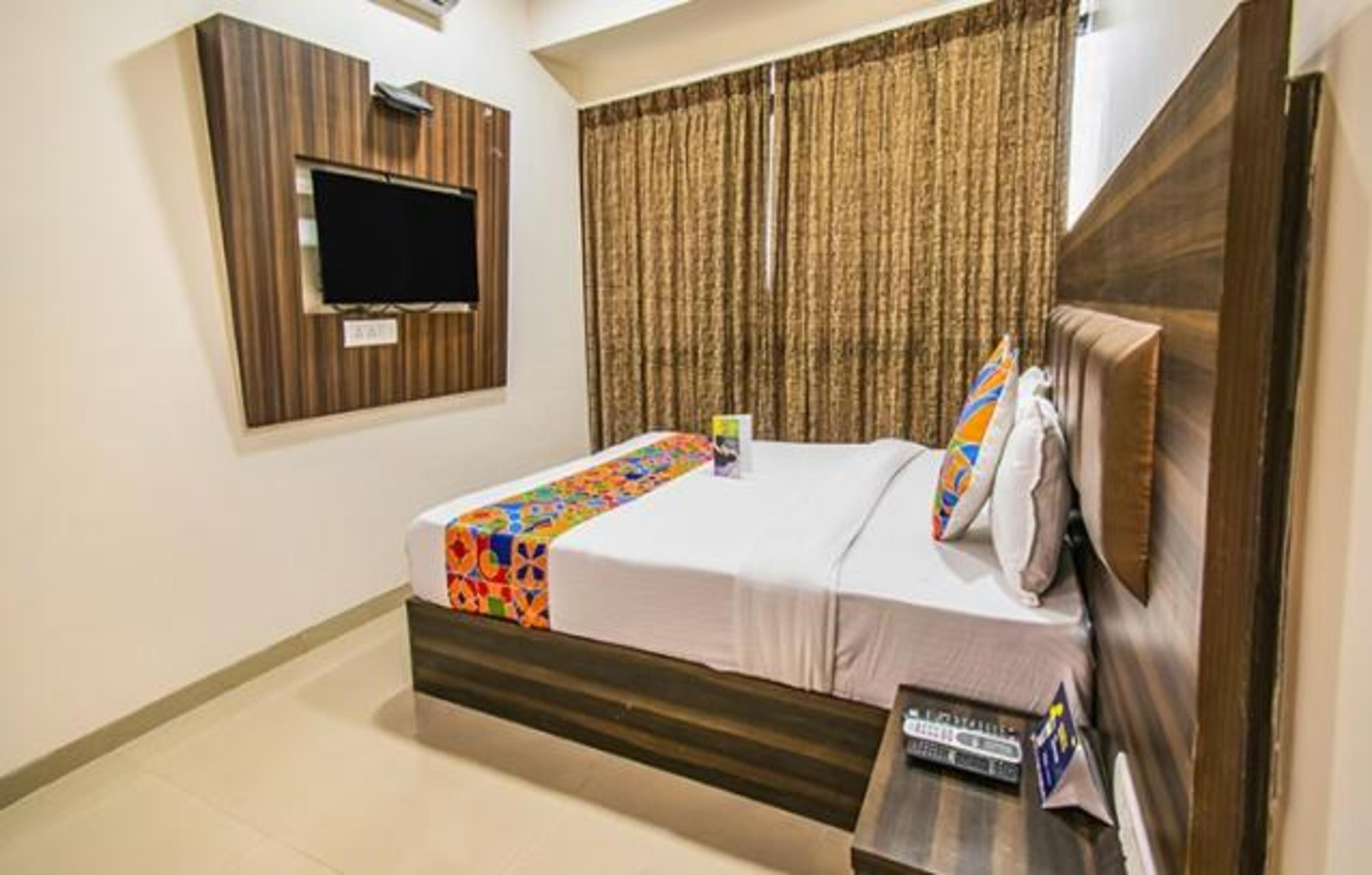 FabHotel Konak - Tap to explore photos