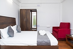 BRONCCO LODGE, Guwahati