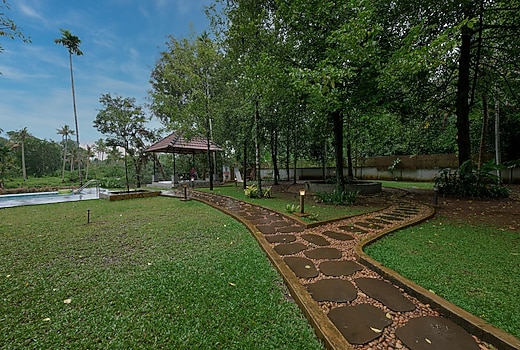 Ohstayz Whispering Grove | Private Pool Villa in Kochi