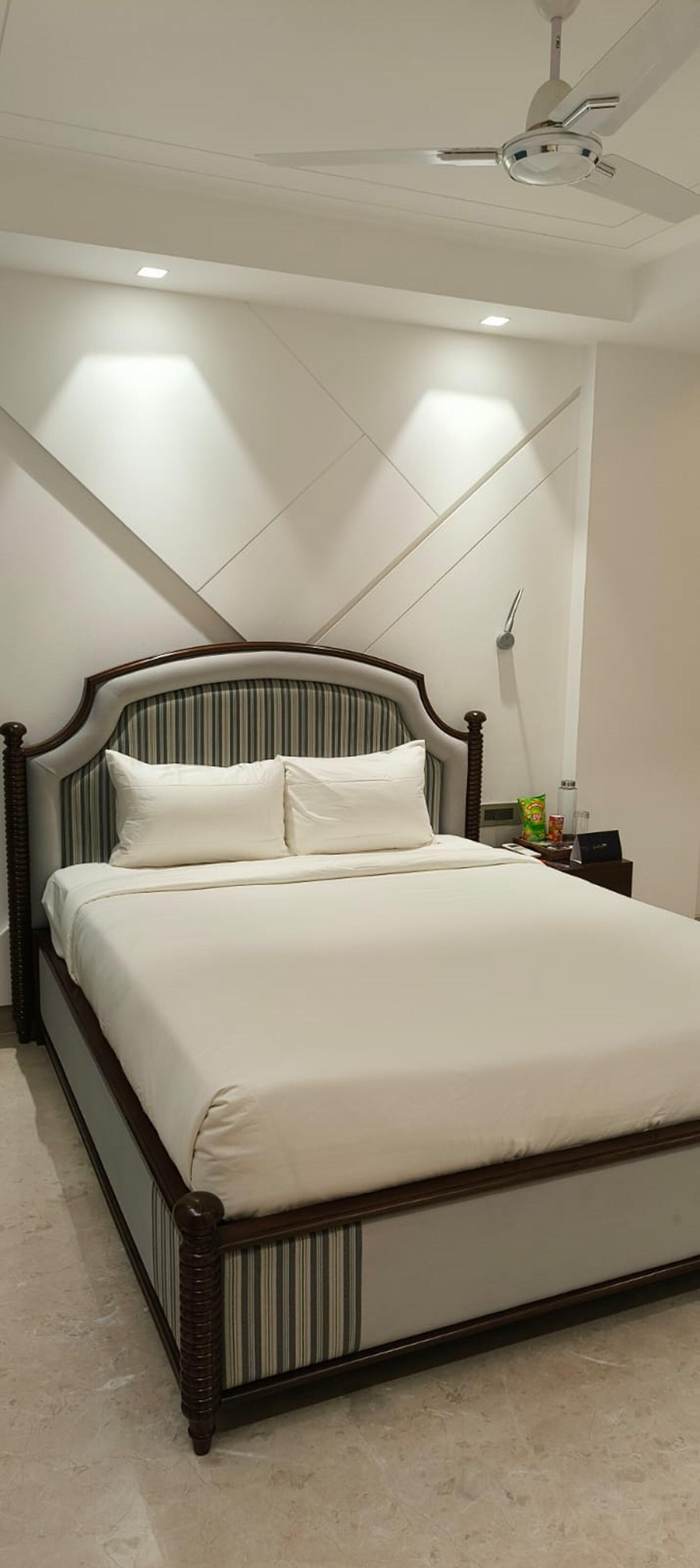 Zoho Corporation Guest House-Defence Colony Delhi - Tap to explore photos