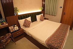 SANIDHYAM BY HOTEL SAHU NEAR KASHI VISHWANATH TEMPLE GATE, Varanasi