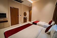 Ascent Star Inn, Mumbai