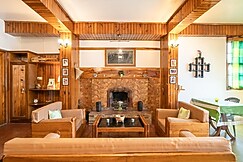 The Cinnamon Tree - By Timberwolves, Shillong