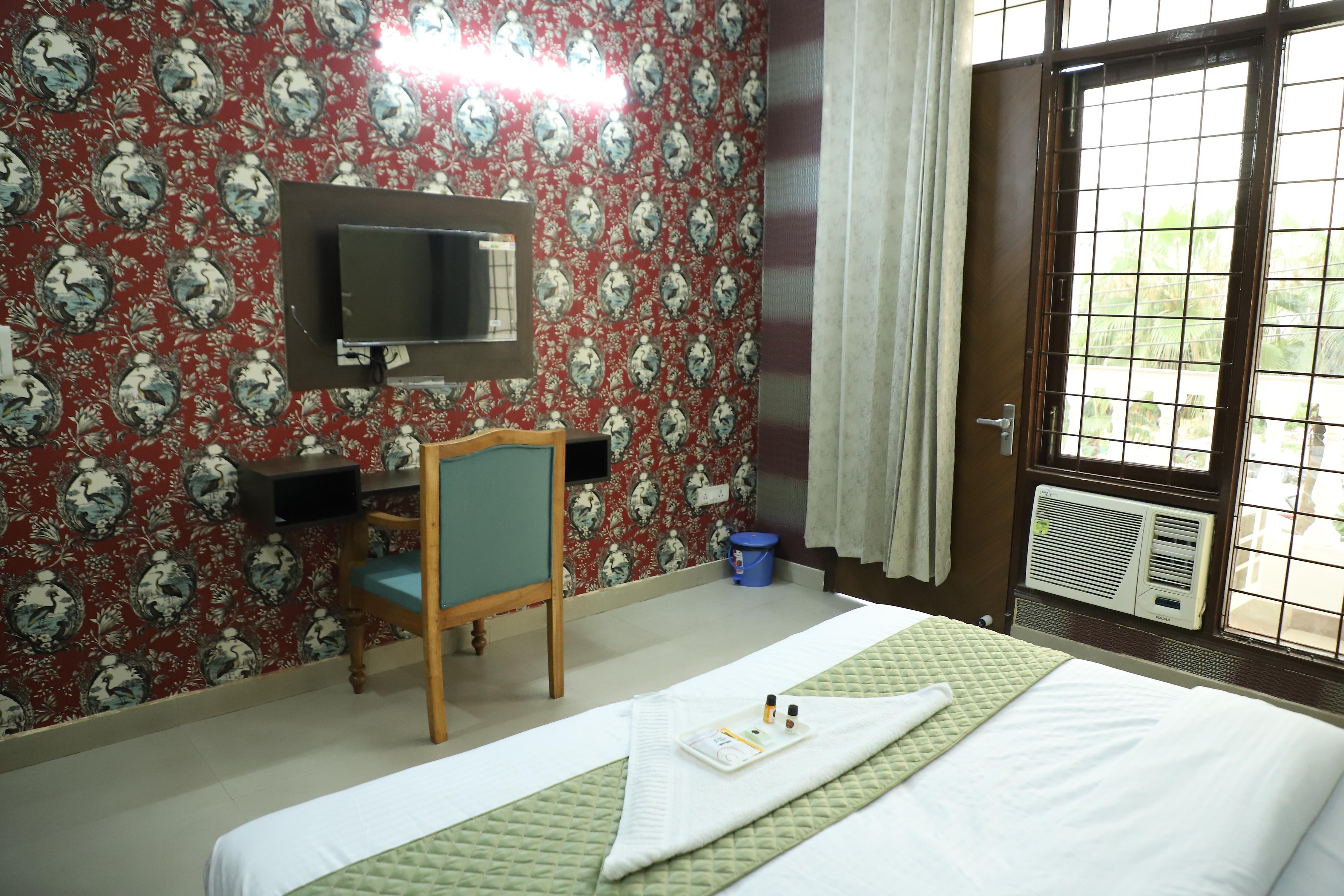 Hotel Saina stay Inn - Tap to explore photos