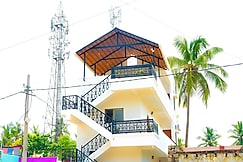 Marigold Comforts, Hampi