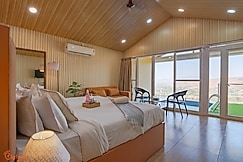 Azure Lakeside Azure Resort A Private Pool Retreat, Lonavala