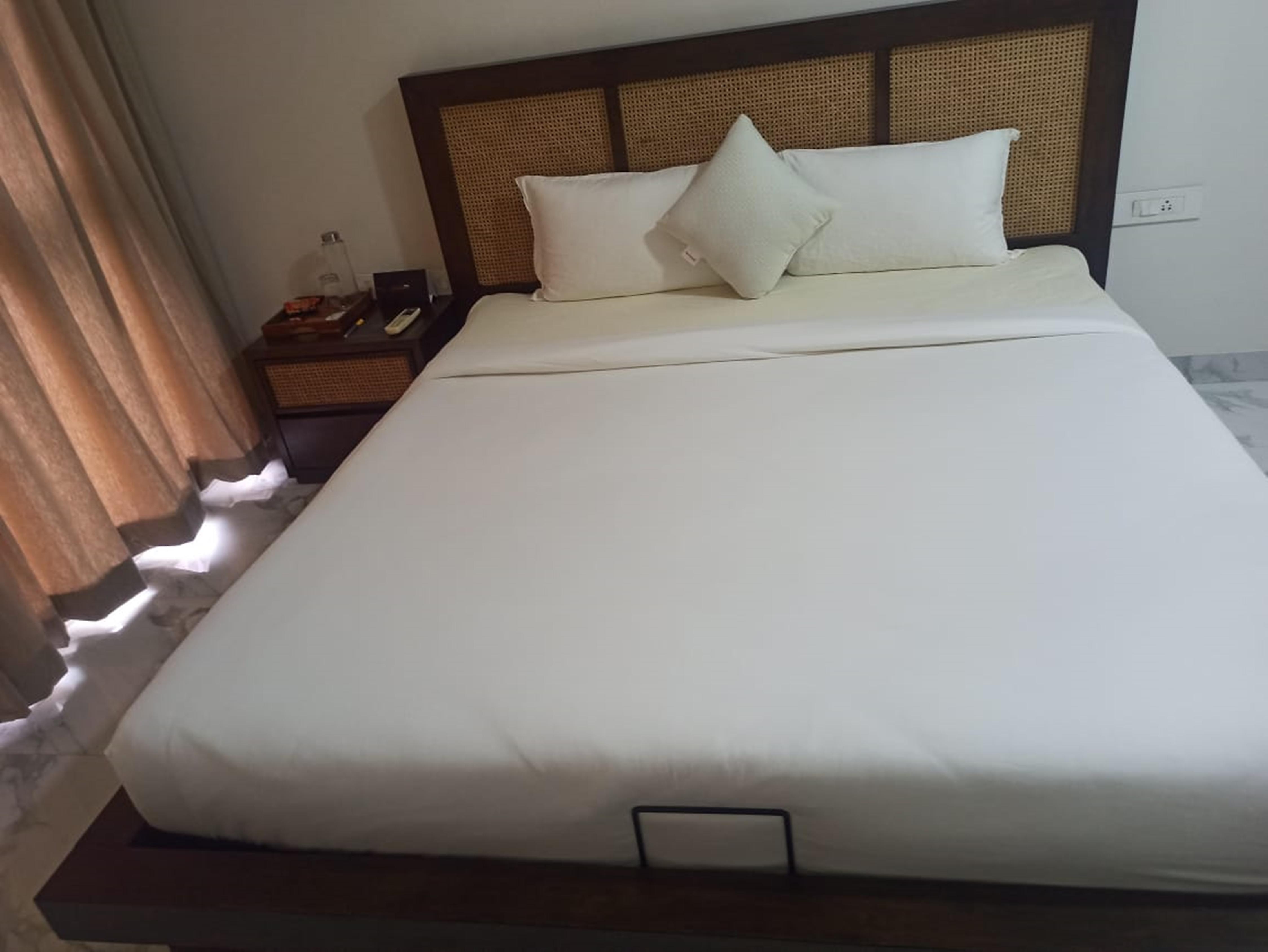 Zoho Corporation Guest House- Mumbai - Tap to explore photos