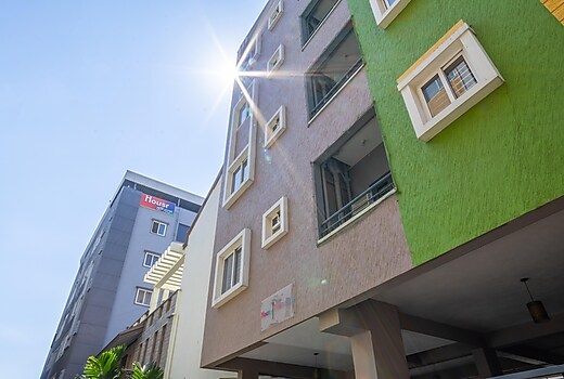 Housr Ferguson Apartments Bangalore Near Radisson Blu Hotel