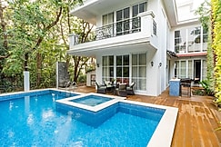 ELIVAAS Prive Suntuarios Casa Ikkebana | 4 BHK With Jacuzzi, Pvt Pool & Bar, Goa