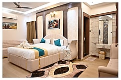 Hotel The Uday Palace Bhind, Bhind