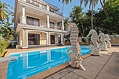Seahorse 8BHK Villa | 700m to Beach | Pool & Kids Zone, Goa