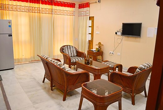 Two BHK Executive Suite SA5 with 2 Bedrooms, Mod. Kitchen, 2 Bathrooms, Living room