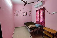 Fullmoon Homestay, Vellore