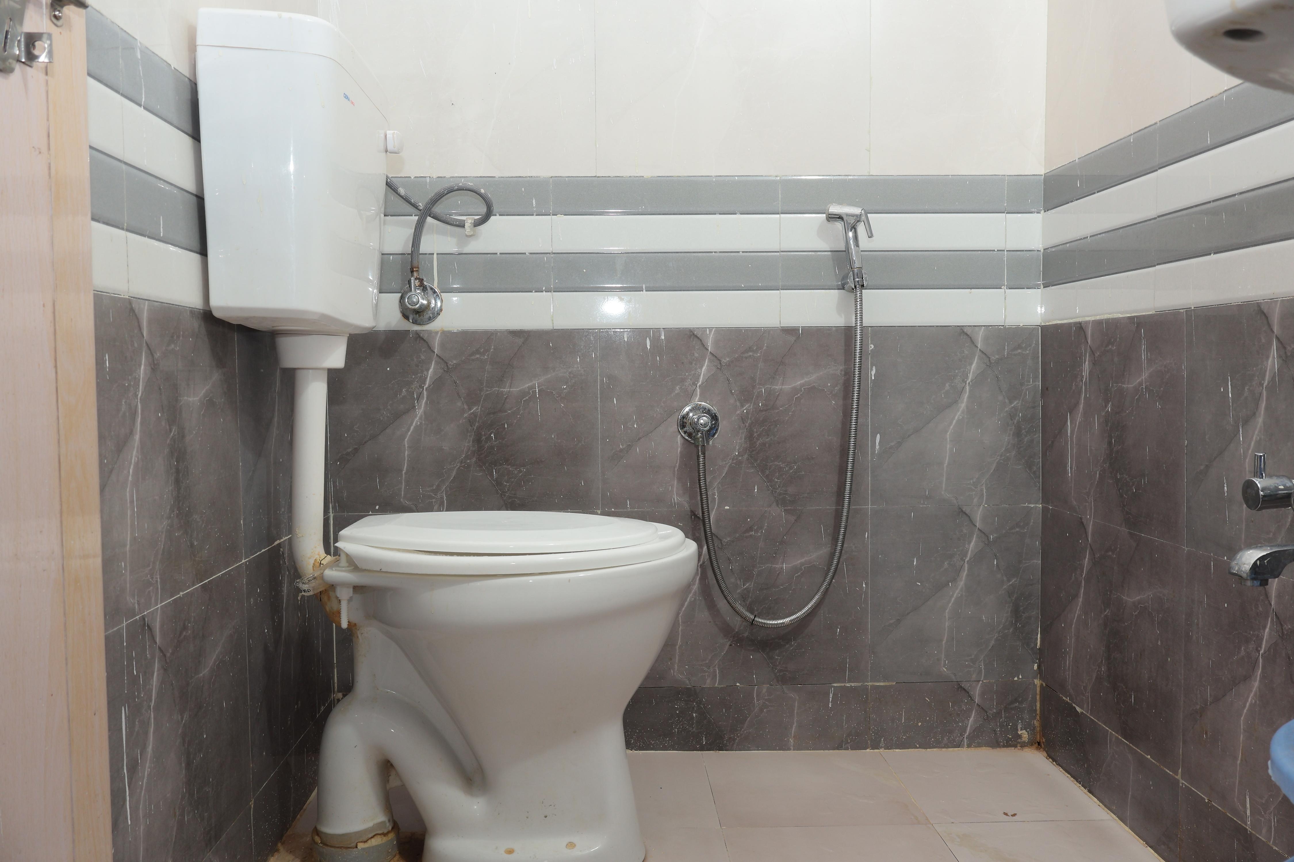 Hotel Apollo Vastrapur - Tap to explore photos