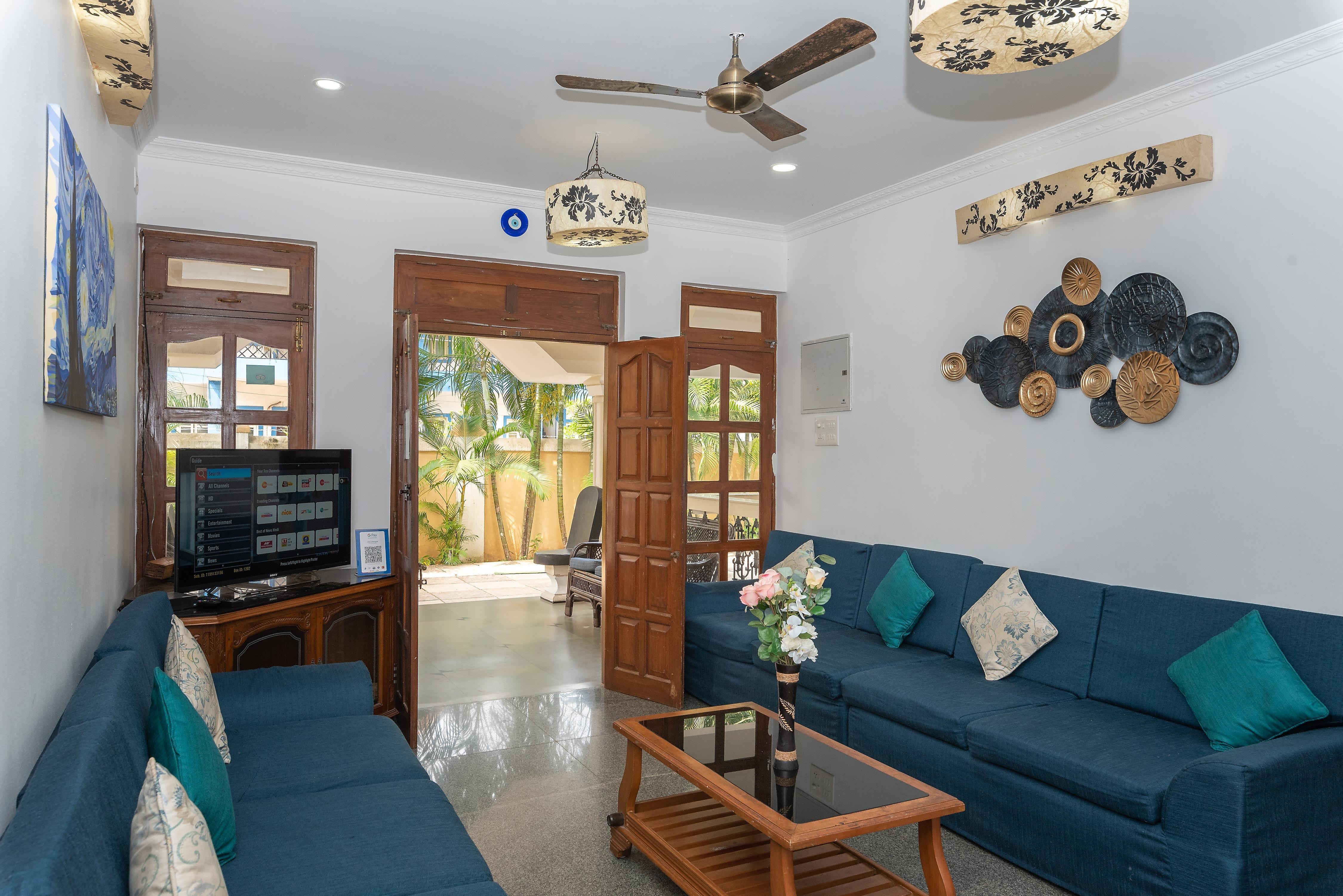 Family 5BHK Villa | Just 2 Min Walk to Calangute Beach      - Tap to explore photos