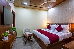Aarchh Royale, Noida