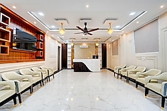 Relax Suitess, Noida