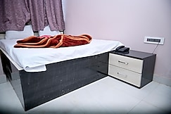 LODGE RENU, Agartala