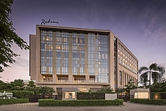 Radisson Hotel Delhi MG Road, Faridabad