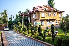 Amberwood Inn, Gulmarg