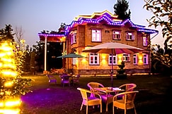 Amberwood Inn, Gulmarg