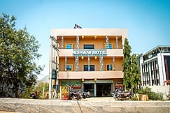 Hotel Nishani, Daringbadi