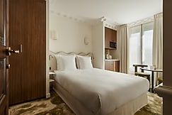 Leon Hotel Suite Lumiere Pigalle, Paris