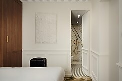 Leon Luxe Suite Pigalle 51, Paris