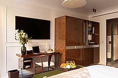 Palais Bourbon Hotel - Room 13- 2P - Invalides, Paris