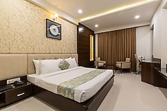 The Amberly Garden, Dewas