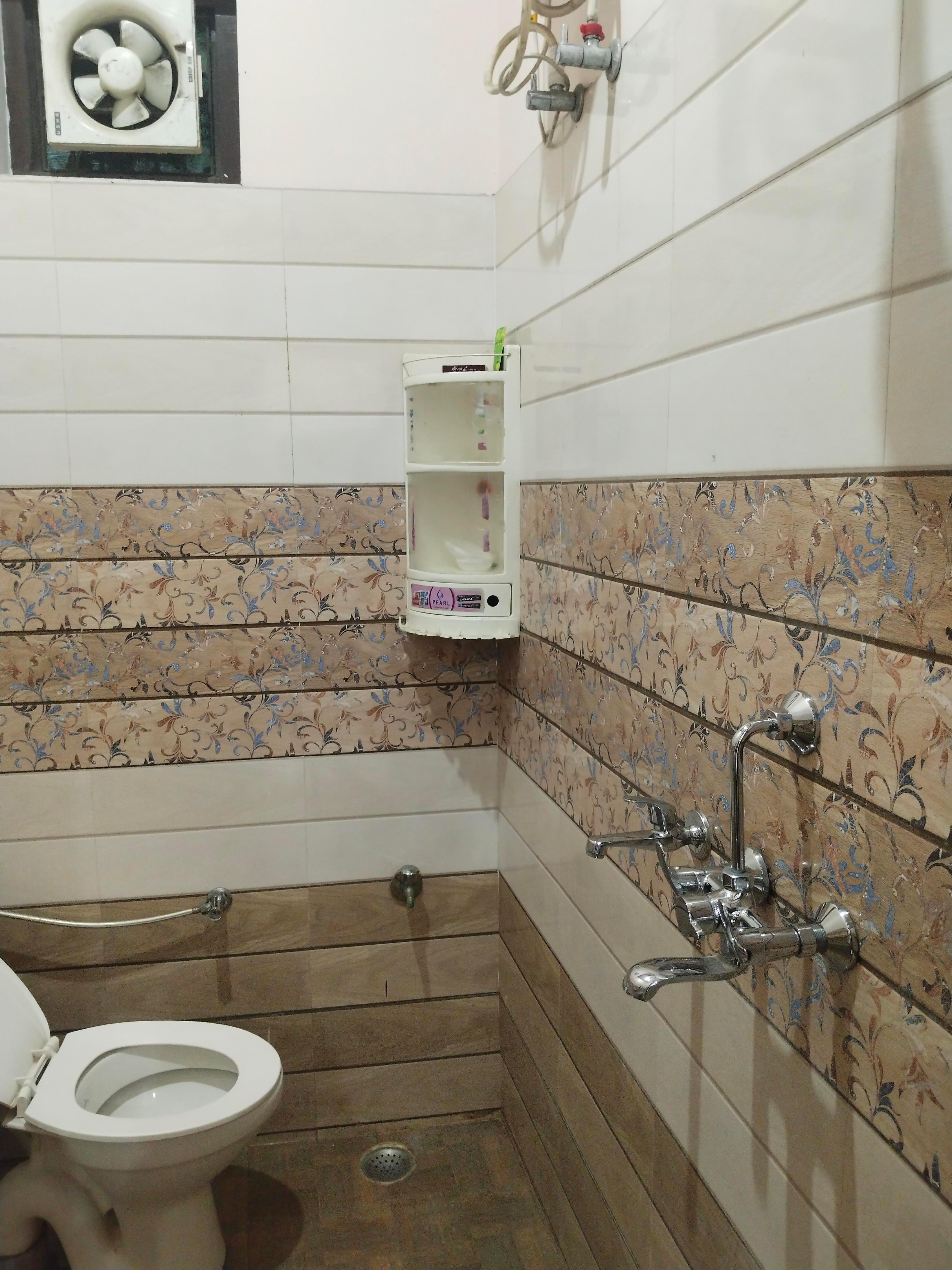 Guru Kripa Home Stay - Tap to explore photos