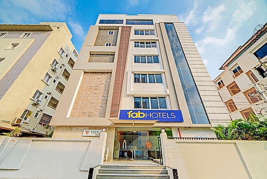 FabHotel Prime Veeraj Suites- Nr. Skyview10, Lumbini Avenue, Gachibowli
