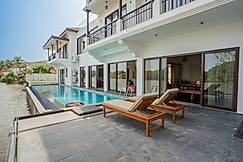 ELIVAAS Villa Fleuve | Riverside 6BHK With Infinity Pool Lift and Bathtubs, Goa