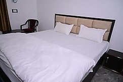 Shri Narayanam Guest House, Ayodhya