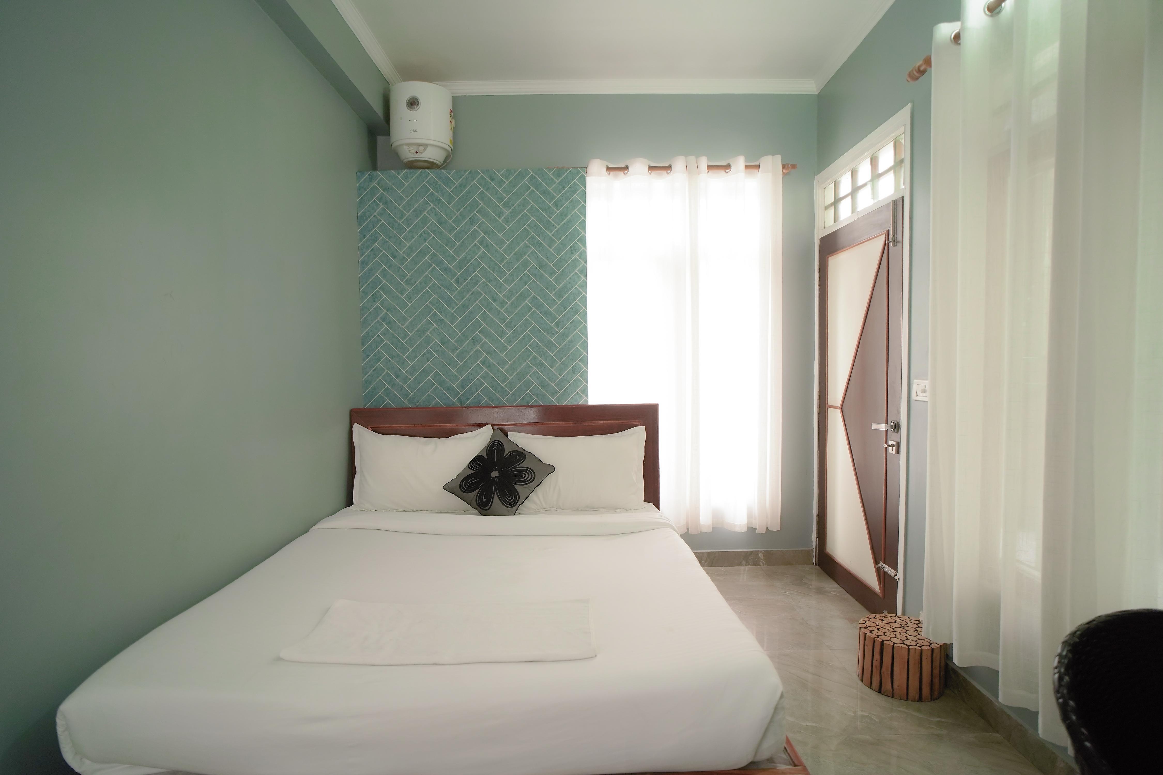 Hotel The Kumaon Bliss - Tap to explore photos