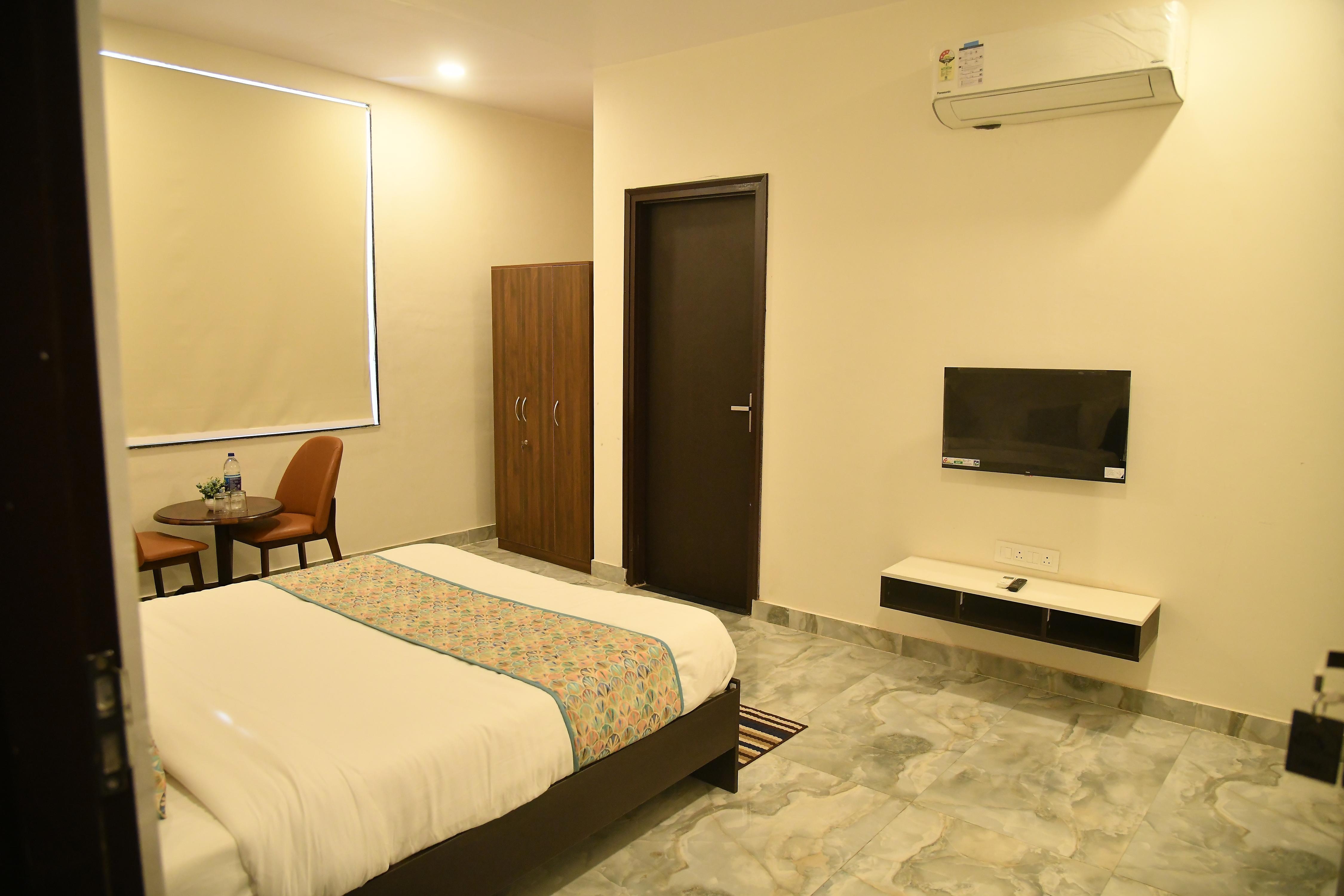 MADHAV RESIDENCY - Tap to explore photos