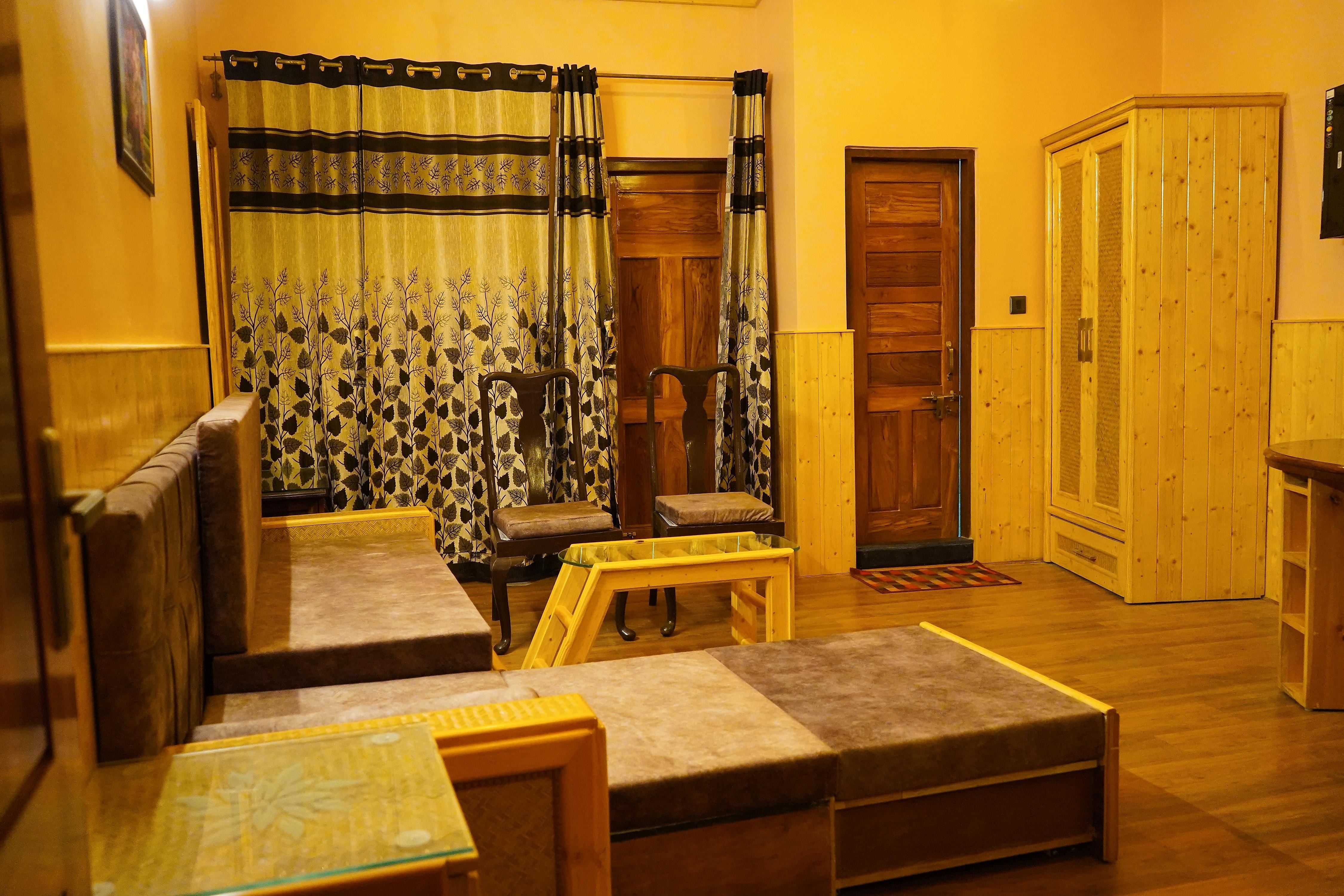 Nook | 1BR close to Mall Road and Naini Lake - Tap to explore photos