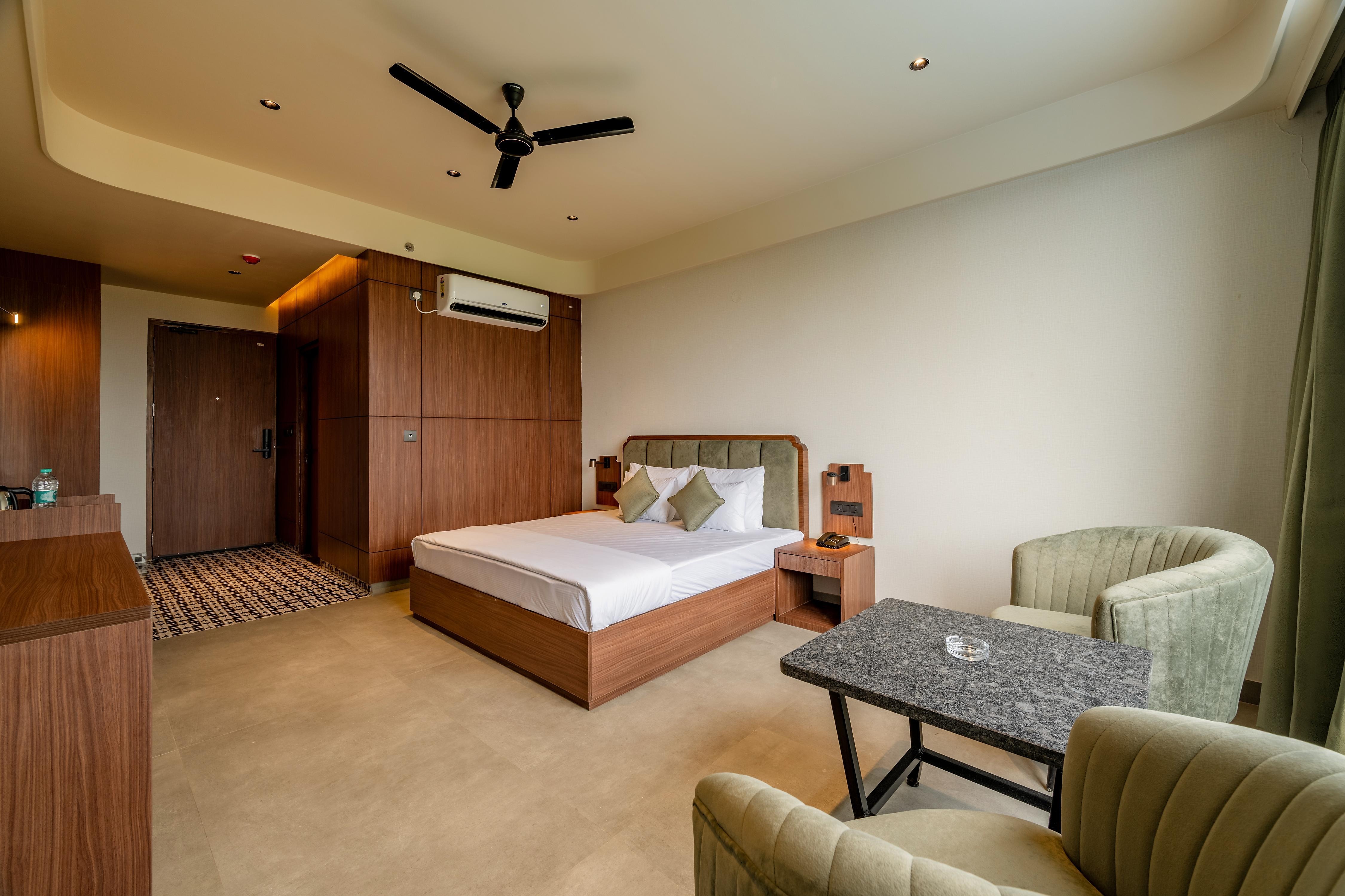 Hotel Highway King Neemrana - Tap to explore photos