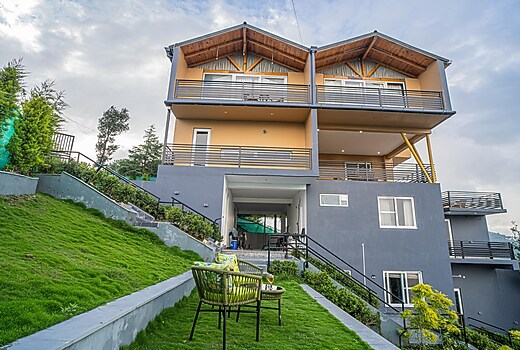 Alaya Stays Trios Top 1 BHK Pet friendly property with Patio